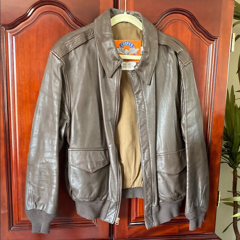 Distressed Gray-Brown Leather Bomber Jacket with Ribbed Cuffs